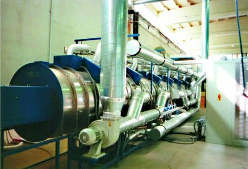 Microwave continuous belt dryer MDBT 60 offers as much diversity in the manufacture of petfood and treats as it does to human foods.