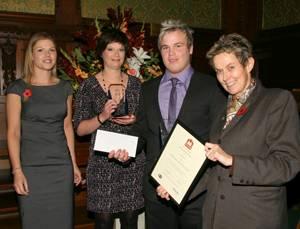 Benjamin Pollard (third from left) receiving the Pfizer Poultry Trainee of the Year award.