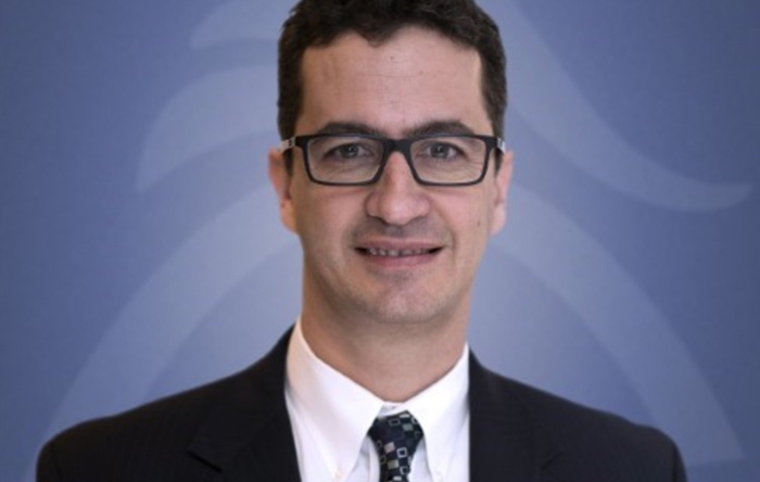 El doctor José J. Bruzual es el nuevo especialista veterinario avícola de Aviagen. | Foto cortesía de Aviagen