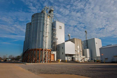 Aviagen-Athens-Feed-Mill-Whole-Grain-Storage-Bin.jpg