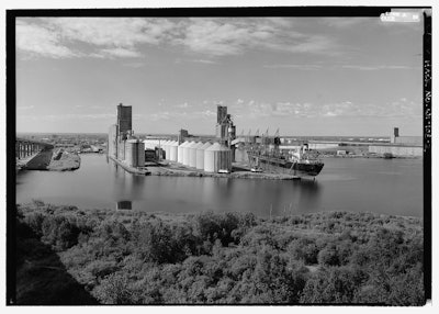 Photo by Library of Congress