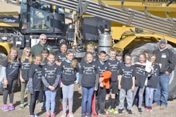 强生出版物照片