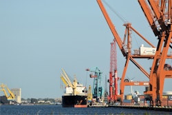 Cargo ship 314455 960 7201