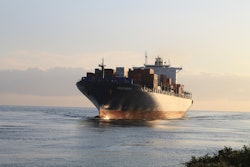 Freighter 315201 960 7202