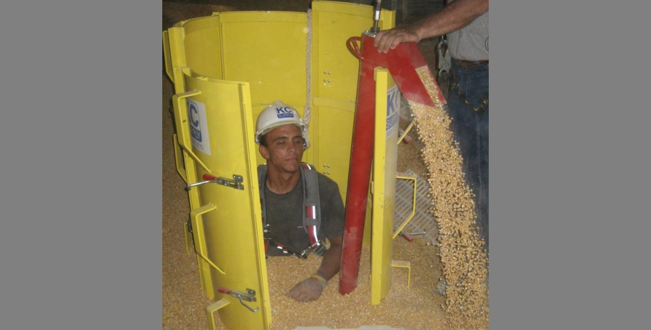 Grain engulfment rescue cofferdam 650 657 d19da2b3f8baf3e95c36ab7fd3945dd0