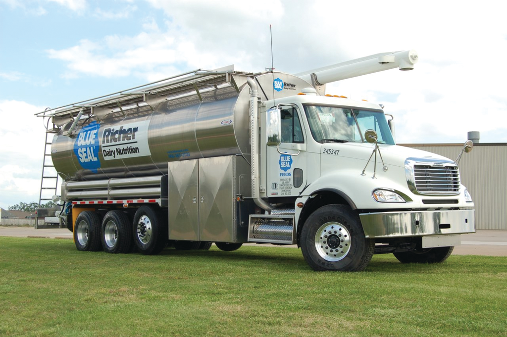 Ledwelltruckmountfeedbody59fac5fpjmxr2 110747941