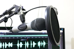 Microphone 2170045 960 720