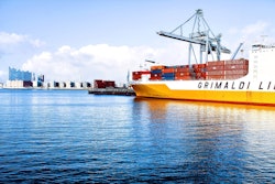 Shipping containers 1150062 1280