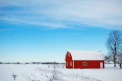 Winter barn 556696 1920