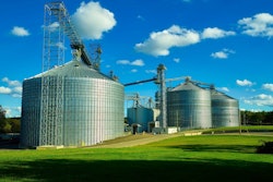 Grain bin silo ohio VIA PIXABAY mar 2021