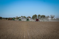 Soybean harvest VIA PIXABAY July 20212