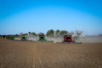 Soybean harvest VIA PIXABAY July 20213