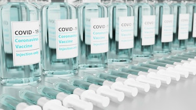 Vaccine COVID PIXABAY Nov 2021