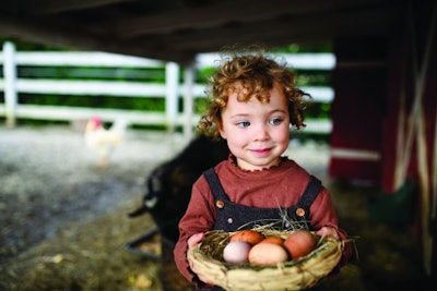 Girl-with-eggs
