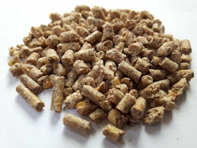 Feed pellets for poultry