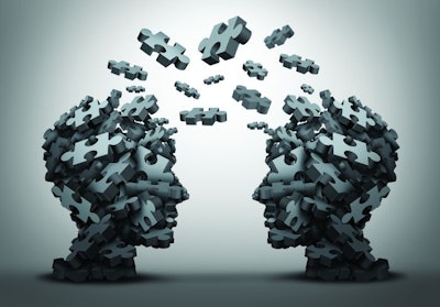 BroilerNet will bring together best practice and innovative production methods in a knowledge sharing network to enable European broiler producers to face new environmental sustainability, animal welfare and animal health challenges. marrio31 | iStock.com