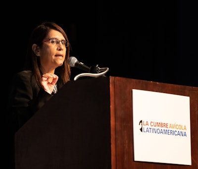 Dr. Claudia Osorio, veterinary services with Elanco Animal Health, speaking at the la Cumbre Avícola Latinoamericana at the 2023 IPPE. Photo courtesy of IPPE