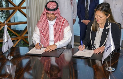 Ahmed Osilan, Executive Board Member & Managing Director of Tanmiah Food Company and Amy Tu, President, International and Chief Administrative Officer of Tyson Foods. (Courtesy Tanmiah Food Company)
