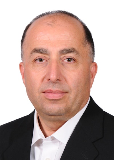 Vahid Ebadat Headshot