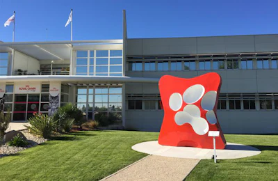 Royal-Canin-HQ-France