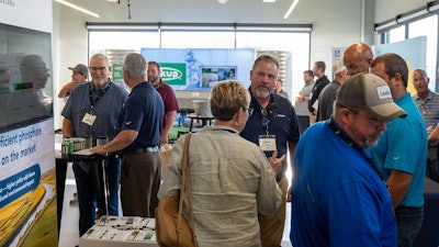 During the Innovation Connector, attendees rotated educational seminars with vendor visits.