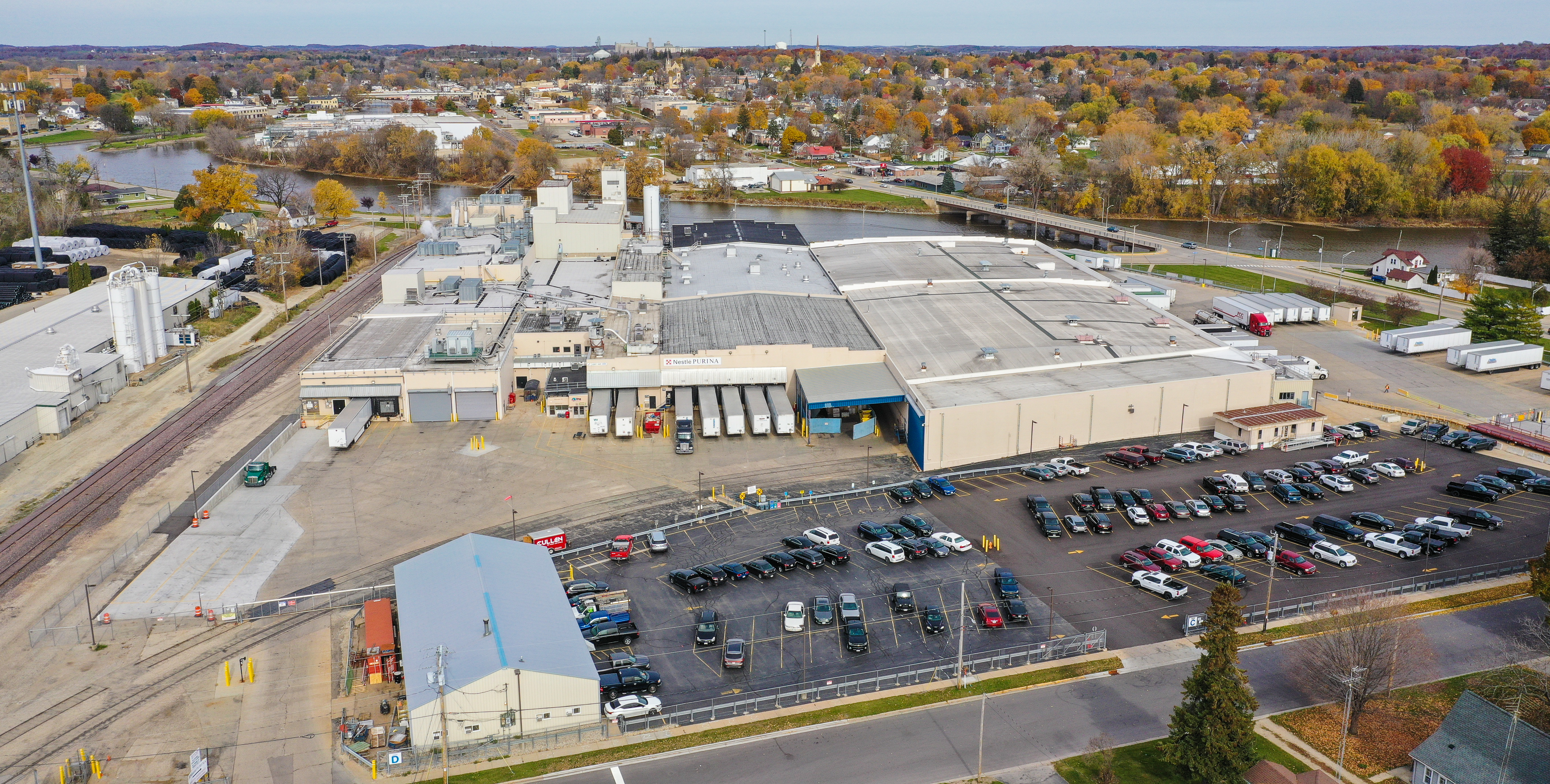 Purina’s $195 million project will increase production of wet pet food brands in Jefferson by nearly 50 percent.