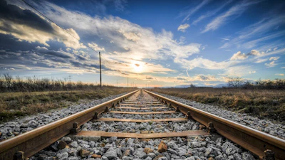 Railway Tracks Midwest Pixabay