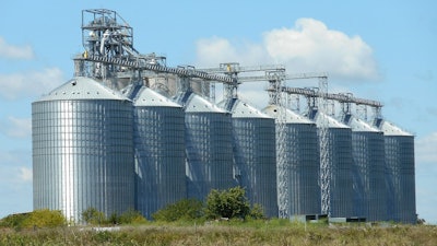 Silos 1598168 1280