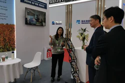 U.S. Grains Council (USGC) staff based in its Beijing, China office recently attended the 2nd China International Supply Chain Expo, where more than 50,000 participants had the chance to learn about U.S. agriculture’s outstanding quality, availability in international markets and the sustainable practices U.S. farmers use every day. Pictured, USGC Program Manager Ellie Yan (left) speaks to attendees about the value and performance of U.S. feed grains.