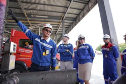 Pertamina staff at Indonesia’s largest fuel terminal, Plumpang Fuel Terminal, demonstrate the company’s current E5 blending operations to Growth Energy CEO Emily Skor, RFA Vice President Tad Hepner and USGC President & CEO Ryan LeGrand.