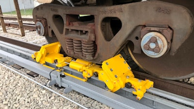 Low Dog Chain Railcar Mover
