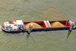Grain Barge Loading Pixabay