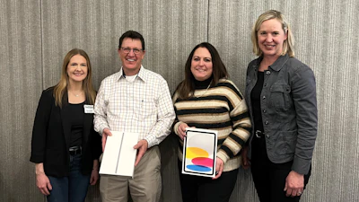 From left: Elise Schafer, Feed & Grain, Alan Berndtson, CompuWeigh Corp., Marcy Woodward, Hayes & Stolz, and Lara Moody, IFEEDER.
