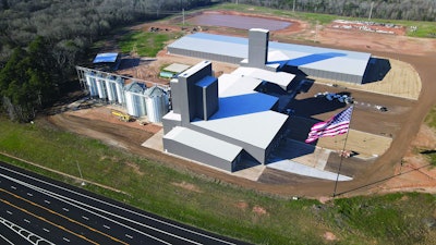 U.S. Pet Food co-founders Scott Glover and Antoine Albin did significant research to discover exactly what kind of pet food production plant they wanted to build in order to provide cost-effective, nutritionally superior dog and cat food.