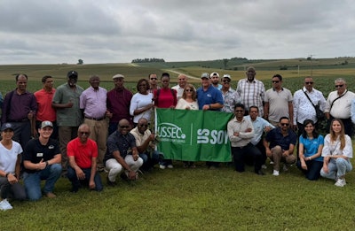 This team from South Asia and Sub-Saharan Africa visited Jason Penke’s farm in Craig, NE, among other stops in South Dakota before joining the Soy Connext conference in Washington, D.C. Seventeen different trade teams including customers and industry representatives from 34 different countries visited farms and soy value chain partners to build crucial ties and learn about U.S. Soy’s value as a reliable, consistent trade partner.