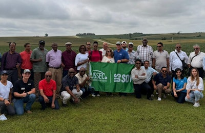 This team from South Asia and Sub-Saharan Africa visited Jason Penke’s farm in Craig, NE, among other stops in South Dakota before joining the Soy Connext conference in Washington, D.C. Seventeen different trade teams including customers and industry representatives from 34 different countries visited farms and soy value chain partners to build crucial ties and learn about U.S. Soy’s value as a reliable, consistent trade partner.