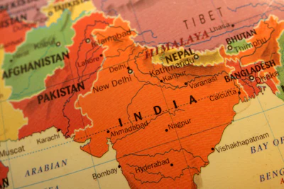 Political map of South Asia highlighting India and neighboring countries