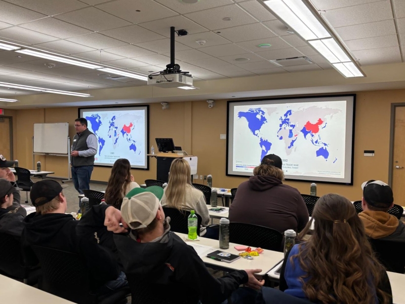 (USGBC) Director of Trade Policy Andrew Brandt was among the speakers at a Trade Policy Academy (TPA) event, held jointly by the Council and the National Corn Growers Association (NCGA), in Austin, MN this week.