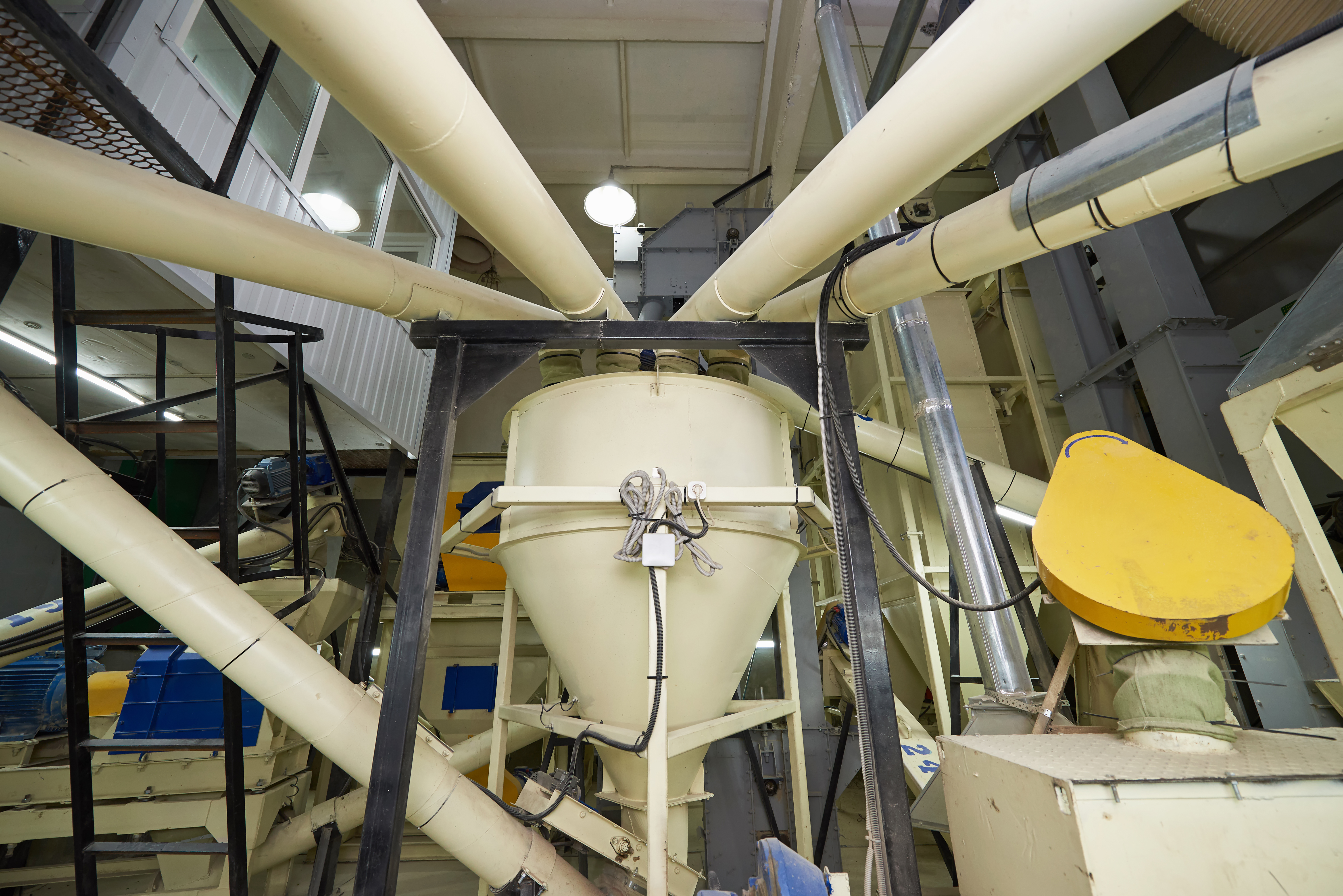 Feed Mill Mixer
