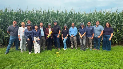 The U.S. Grains & BioProducts Council (USGBC) escorted a group of Panamanian maritime shipping stakeholders to Illinois and Texas for an overview of U.S. ethanol production and capability in sustainable marine fuel (SMF). Pictured at USGBC Past Chairman Mark Wilson’s farm in Toulon, IL are Illinois Corn Director of Exports & Logistics Collin Waters (leftmost), Wilson (seventh from right), USGBC Latin America Regional Ethanol Consultant Marcelo Velazquez (fifth from right) and USGBC Manager of Global Ethanol Programs Emma Freebairn (rightmost).