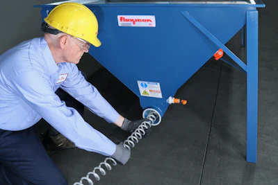 Flexicon Flexible Screw Conveyor With Trough Hopper 2