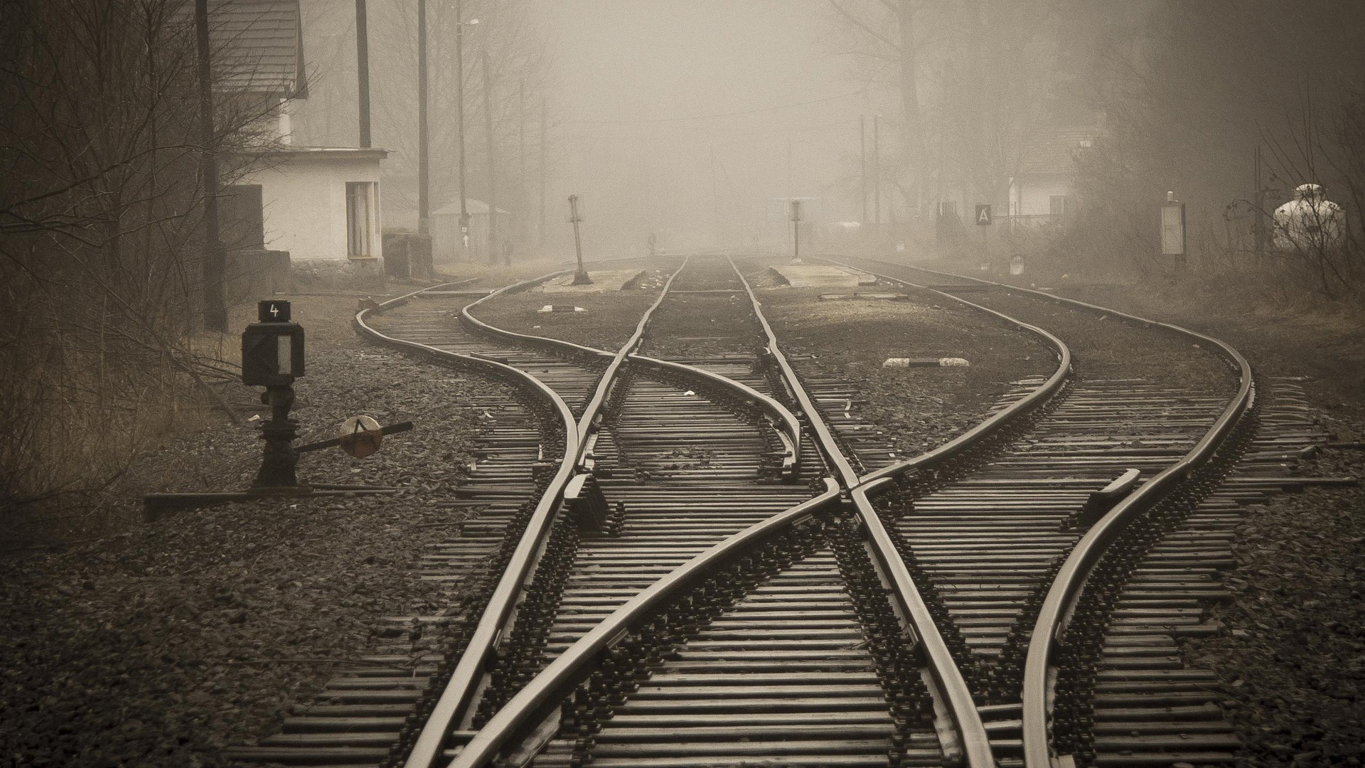 Rail Track Split Fog Jguemez Pixabay